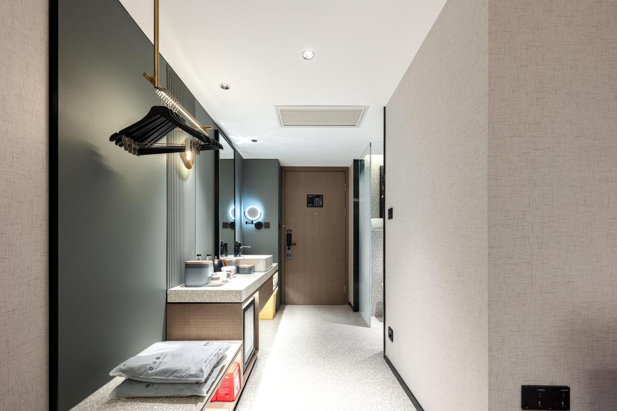 Atour S Tianshan Road Hotel